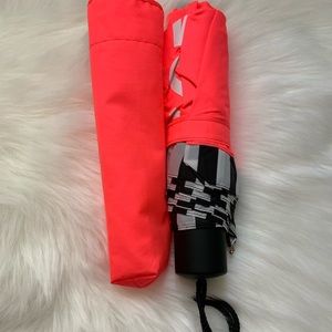 ⚡️ Victoria Secret Umbrella 5 for 25 bundle item